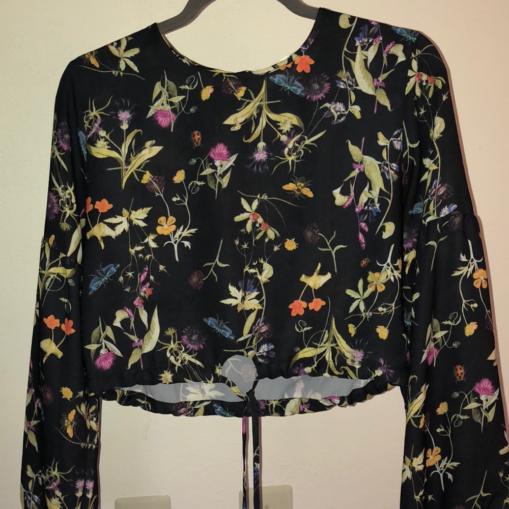 Cropped long sleeve